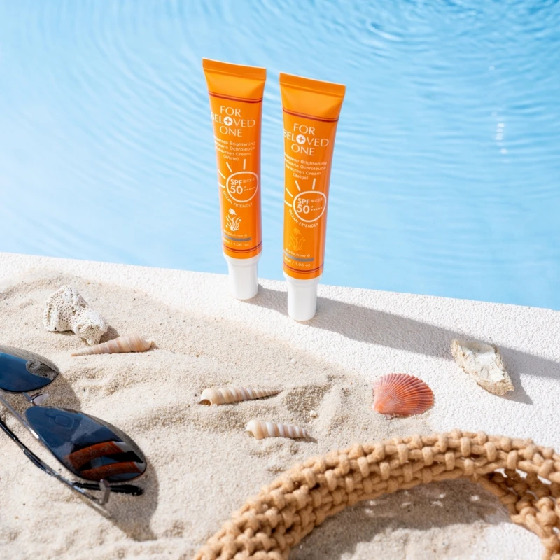 寵愛之名亮白淨化黃金藻防曬霜(白色、膚色)SPF50+/★★★★★ 30ml，NT1,050