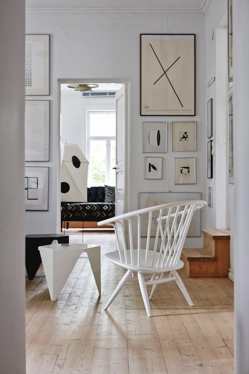 「Crinolette」襯裙休閒椅。 「Crinolette」襯裙休閒椅。