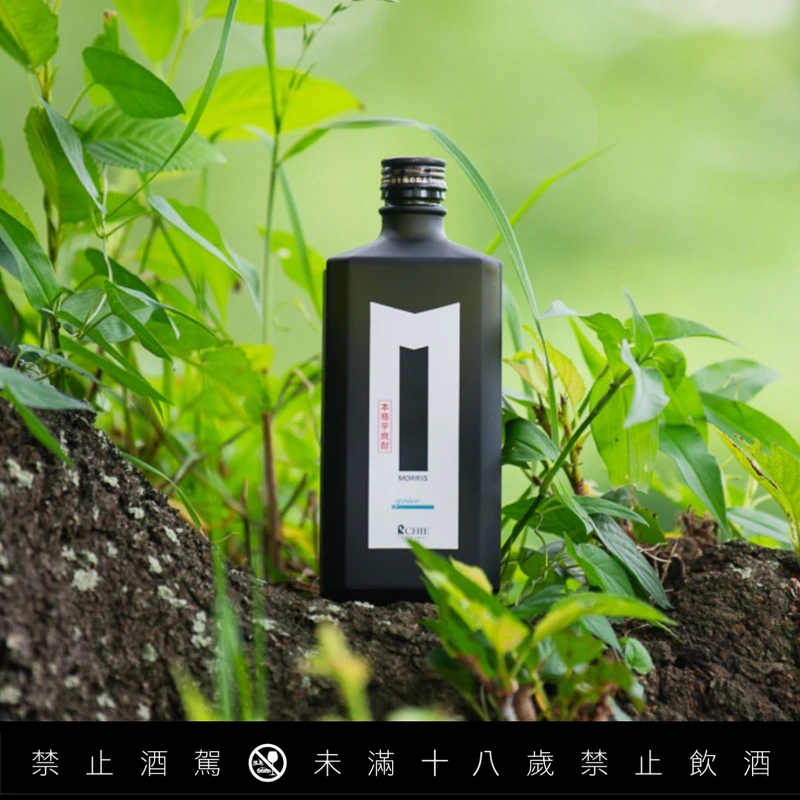 鹿兒島/ CHIE IMAI/芋燒酎/酒精濃度25度。 鹿兒島/ CHIE IMAI/芋燒酎/酒精濃度25度。