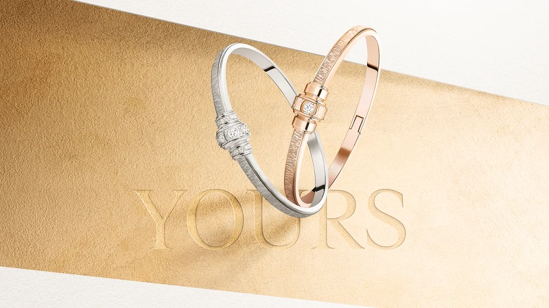 「YOURS」:PIAGET Possession 系列 18K 白金宮廷式雕刻飾紋鑽石手鐲、18K 玫瑰金宮廷式雕刻飾紋鑽石手鐲 「YOURS」:PIAGET Possession 系列 18K 白金宮廷式雕刻飾紋鑽石手鐲、18K 玫瑰金宮廷式雕刻飾紋鑽石手鐲