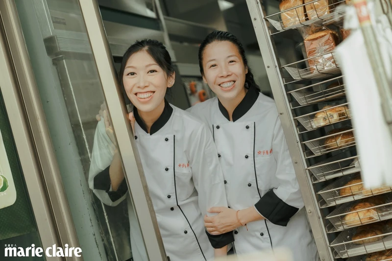 司婕希(右)&王喬纕(左)是臺灣第一對登記的妻妻 司婕希(右)&王喬纕(左)是臺灣第一對登記的妻妻