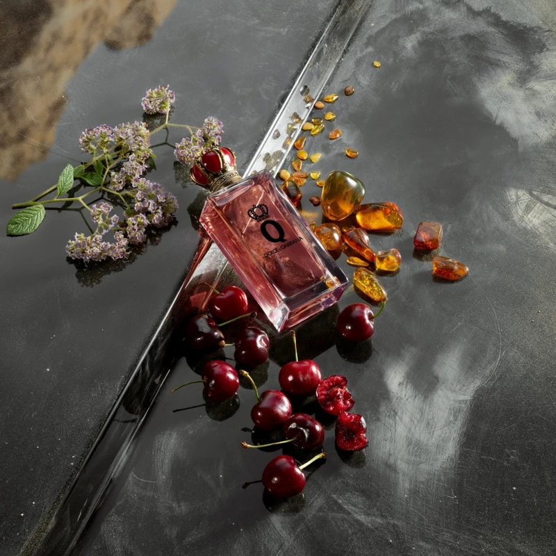 Dolce&Gabbana Q女王悸動極致淡香精情境圖。