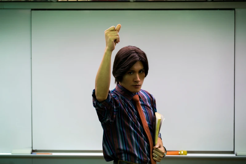 《正港分局》YELLOW黃宣首次跨界參演影集挑戰當補教名師 《正港分局》YELLOW黃宣首次跨界參演影集挑戰當補教名師