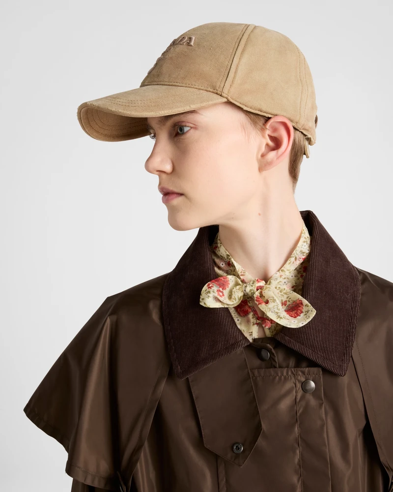 Prada 帆布棒球帽 NT26,500