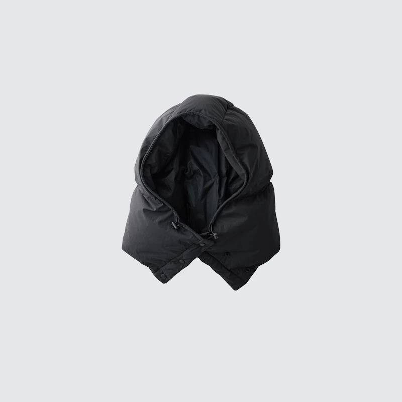 男女適用 尼龍連帽圍脖,NT$990。
