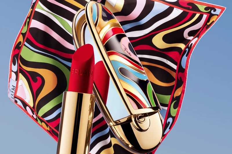 嬌蘭ROUGE G紅寶之吻高訂唇膏彩殼(PUCCI限量版) 售價NT:2,440元、嬌蘭ROUGE G紅寶之吻高訂絲絨唇膏N°510 售價NT:1,400元 嬌蘭ROUGE G紅寶之吻高訂唇膏彩殼(PUCCI限量版) 售價NT:2,440元、嬌蘭ROUGE G紅寶之吻高訂絲絨唇膏N°510 售價NT:1,400元