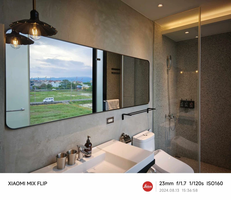 Xiaomi MIX Flip照片能加上「徠卡浮水印」！