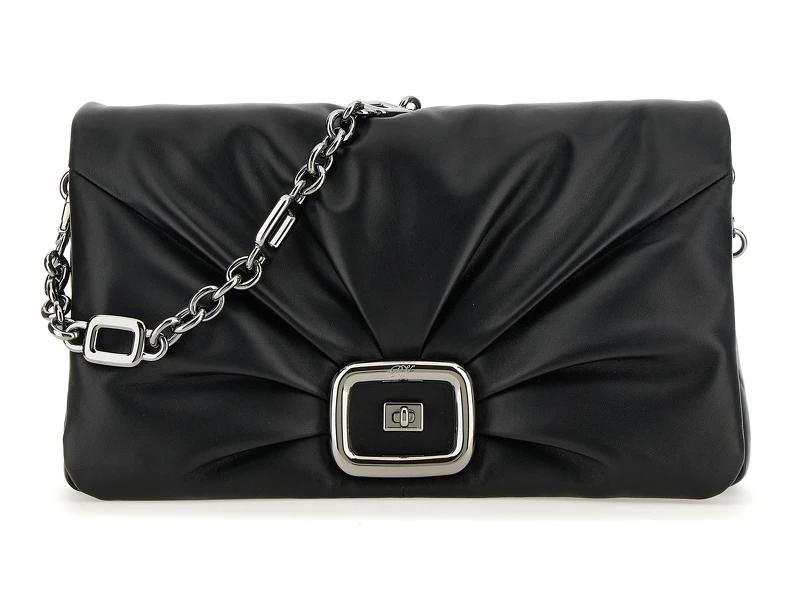 Viv' Choc Besace 黑色銀扣小羊皮泡芙包,NT$170,000。