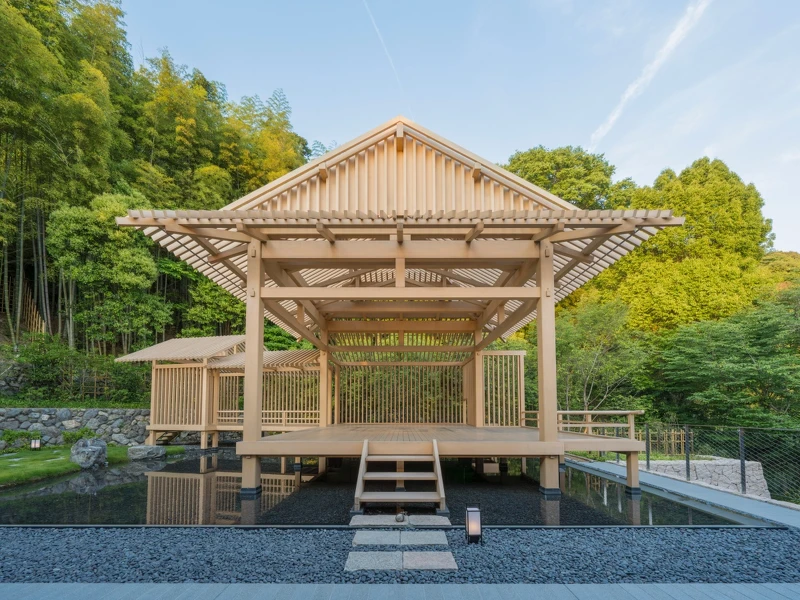 京都唯一擁有能劇舞台的飯店。 京都唯一擁有能劇舞台的飯店。