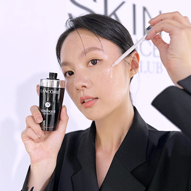 LANCOME蘭蔻超極限肌因賦活露質地示意。30ml,NT3,250、50ml,NT4,550、50ml補充瓶NT3,850 LANCOME蘭蔻超極限肌因賦活露質地示意。30ml,NT3,250、50ml,NT4,550、50ml補充瓶NT3,850