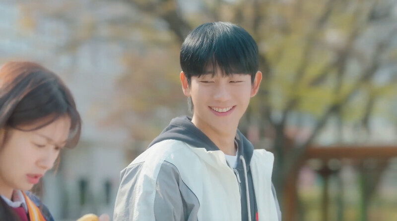 崔承效被不懂他心意的裵石榴打敗,即使如此還是笑得燦爛 崔承效被不懂他心意的裵石榴打敗,即使如此還是笑得燦爛