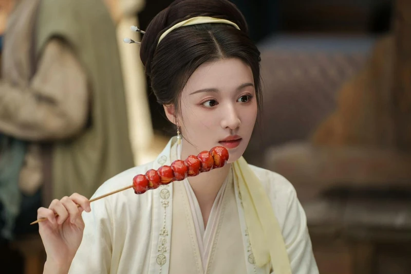 王楚然劇中扮相清麗,空靈模樣超美。 王楚然劇中扮相清麗,空靈模樣超美。