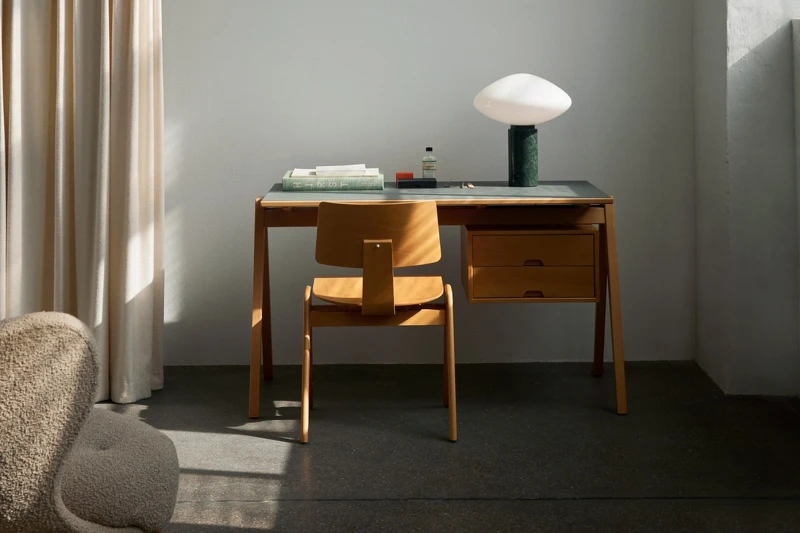 經典作品以「Daystak」之名重登家具設計舞台。 經典作品以「Daystak」之名重登家具設計舞台。