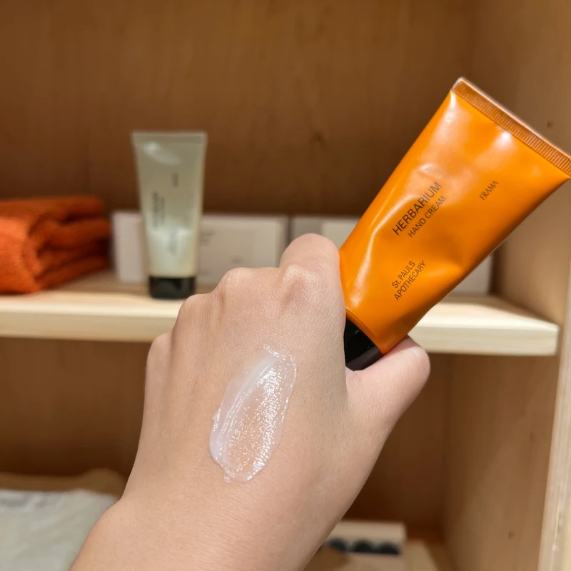 FRAMA Herbarium護手霜質地。