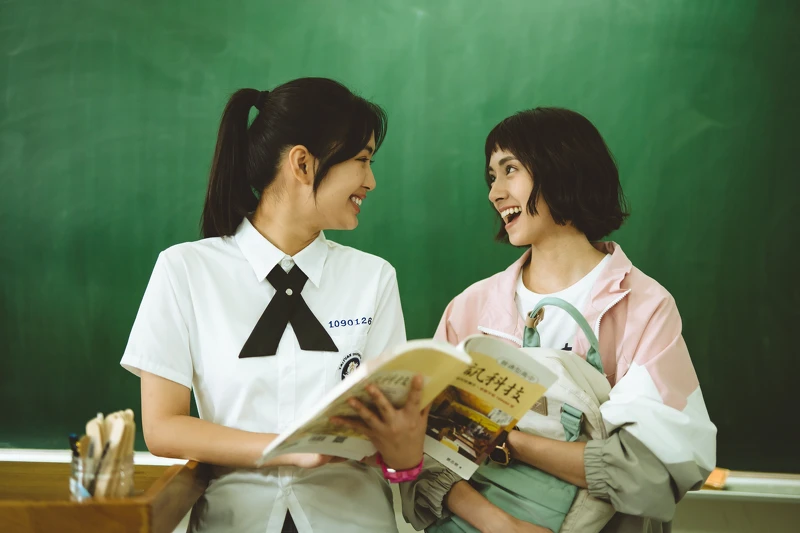 《讓我看見你是誰》雷嘉汭（左）、鄭宇恩是無話不談的好友