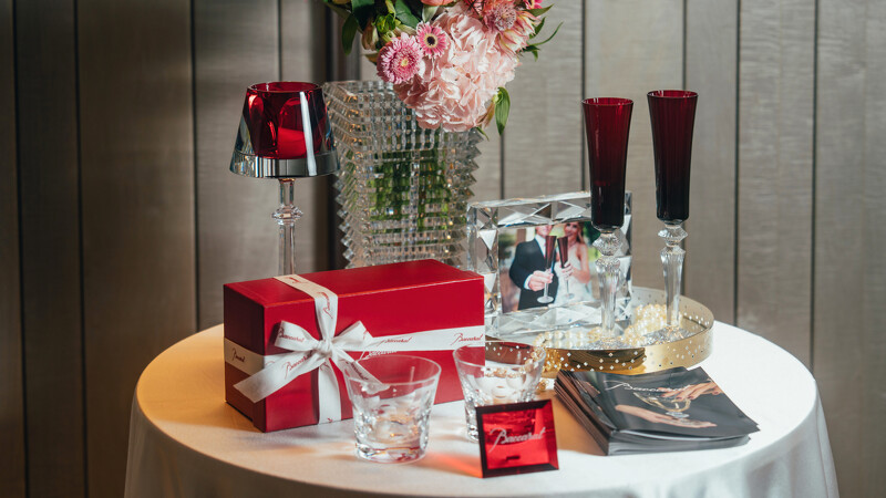 台北遠東香格里拉團隊精心為準新人準備了豐厚簽約好禮。 台北遠東香格里拉團隊精心為準新人準備了豐厚簽約好禮。