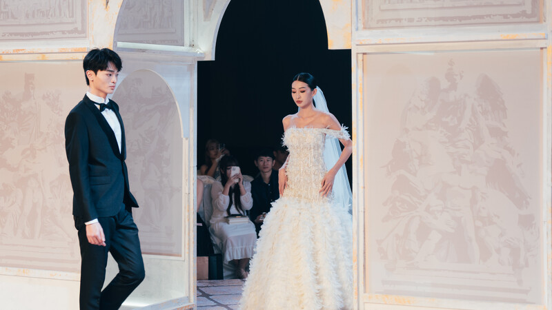 LinLi Boutique 手工高級訂製婚紗。 LinLi Boutique 手工高級訂製婚紗。