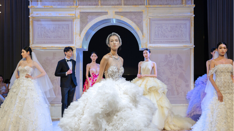 LinLi Boutique 手工高級訂製婚紗。 LinLi Boutique 手工高級訂製婚紗。