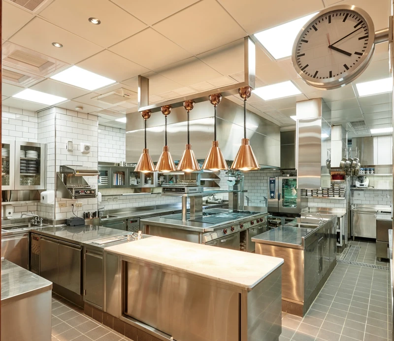 全透式廚房。 全透式廚房。