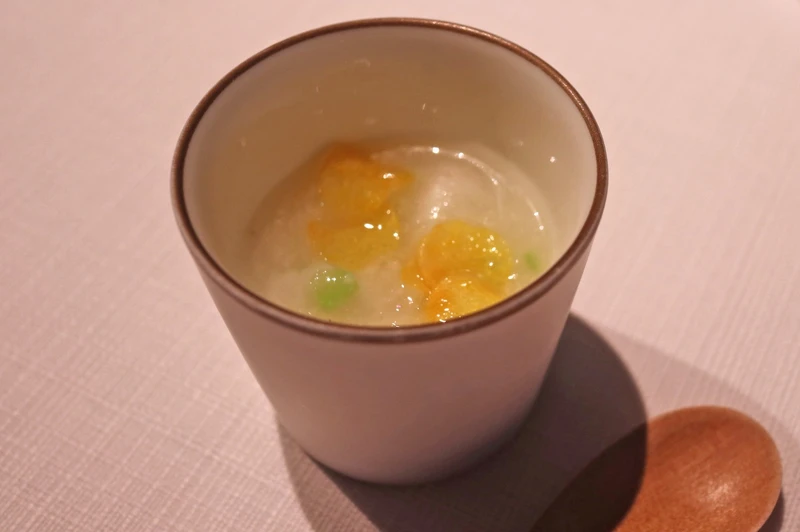 魚丸粥。 魚丸粥。