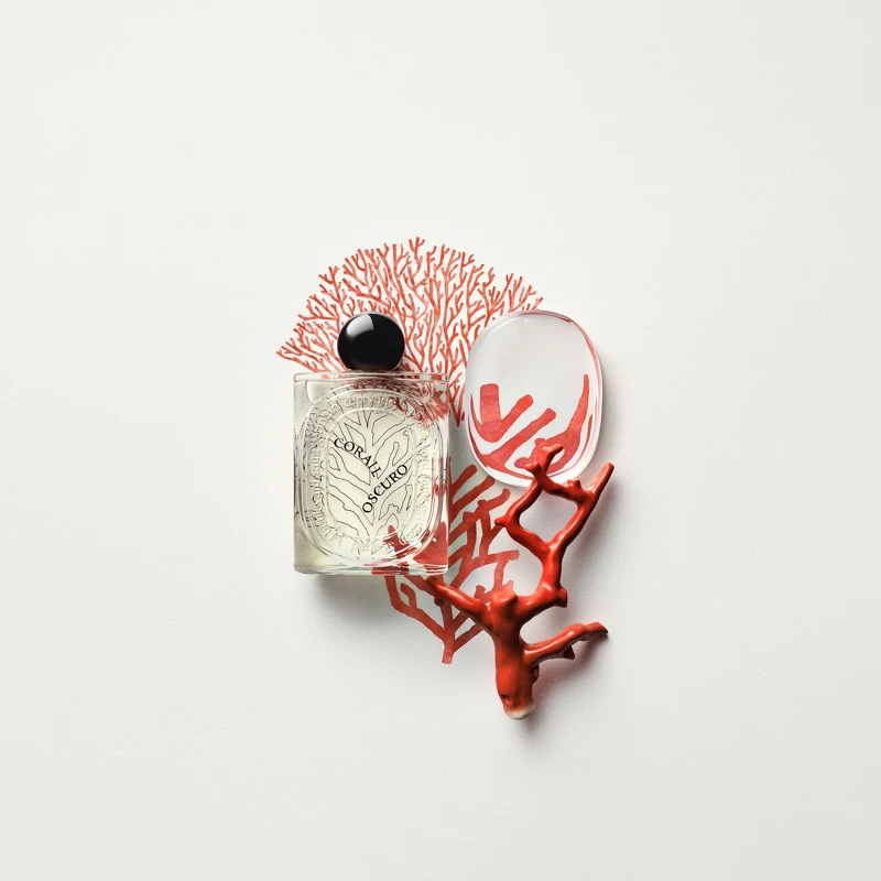 Diptyque Corail Oscuro幽影珊瑚淡香精形象圖。 Diptyque Corail Oscuro幽影珊瑚淡香精形象圖。