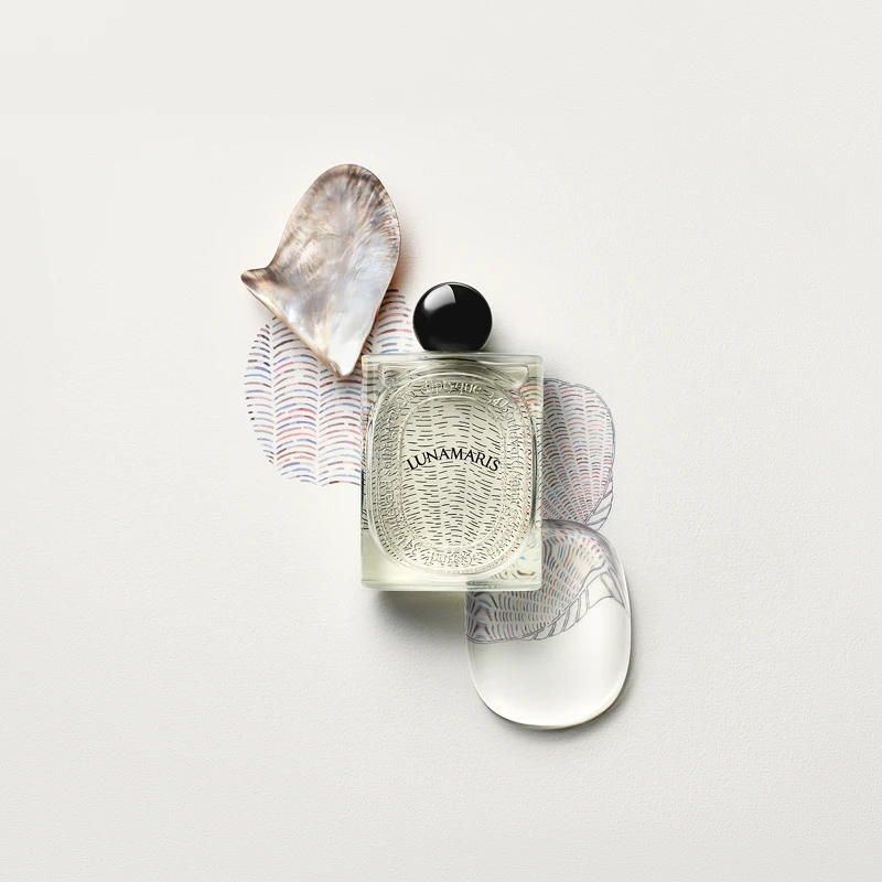 Diptyque Lunamaris潮汐月瑩淡香精形象圖。 Diptyque Lunamaris潮汐月瑩淡香精形象圖。