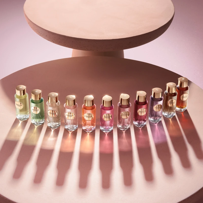 蔻絕對完美玫瑰臻萃淡香精系列情境圖。 蔻絕對完美玫瑰臻萃淡香精系列情境圖。