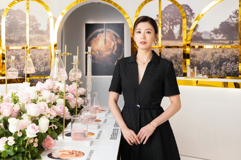 迪奧保養大使賈靜雯。 迪奧保養大使賈靜雯。