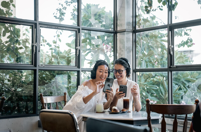 10月期間推出「限時轉運站」,用LINE就可以體驗數位遊戲,與店家互動獲得優惠券! 10月期間推出「限時轉運站」,用LINE就可以體驗數位遊戲,與店家互動獲得優惠券!