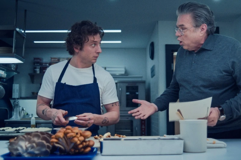 吉米叔叔為餐廳食材成本與卡米意見相左。 吉米叔叔為餐廳食材成本與卡米意見相左。