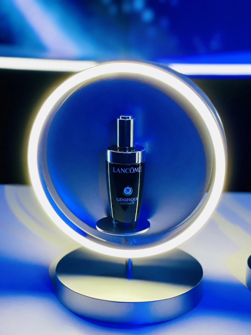 蘭蔻超極限肌因賦活露30ML NT$ 3,250元/超極限肌因賦活露50ML NT$ 4,550元。 蘭蔻超極限肌因賦活露30ML NT$ 3,250元/超極限肌因賦活露50ML NT$ 4,550元。