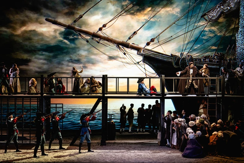 普契尼歌劇《瑪儂.雷斯考》 照片提供:衛武營國家藝術文化中心_攝影:林峻永 普契尼歌劇《瑪儂.雷斯考》 照片提供:衛武營國家藝術文化中心_攝影:林峻永