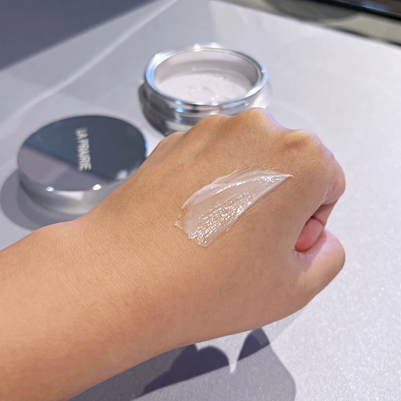 La Prairie萊珀妮長生奧秘乳霜質地。