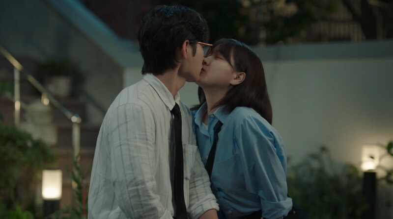 鄭元音與姜專浩進展順利，但少了點CP感