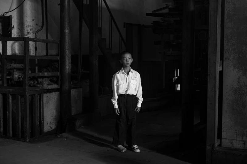 《餘燼》的時間線拉扯近50多年，故事所在的時空被小男孩的記憶所包圍，電影以一個記憶開始，也是以一個個記憶結束