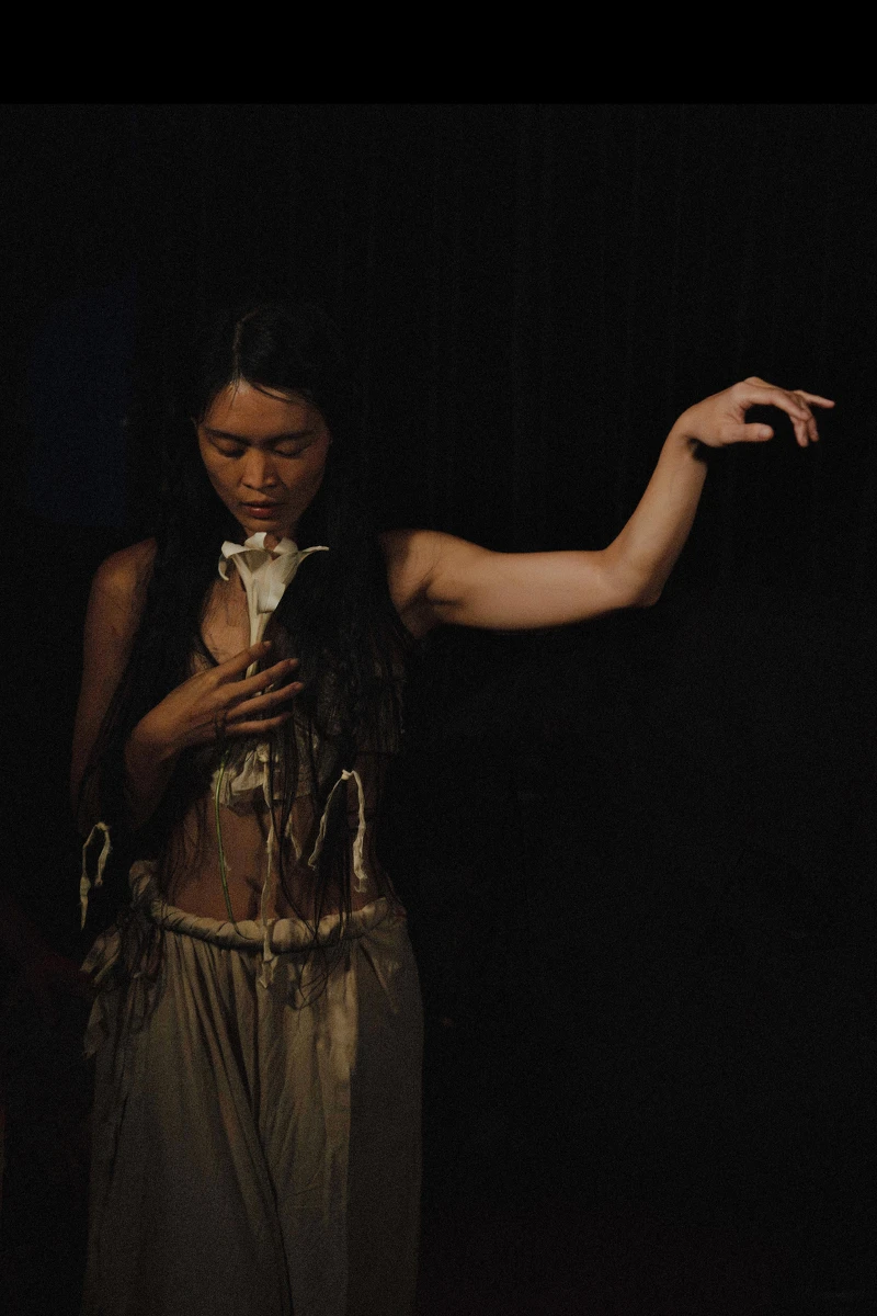 無垢舞者鄭又綺(又又) 無垢舞者鄭又綺(又又)