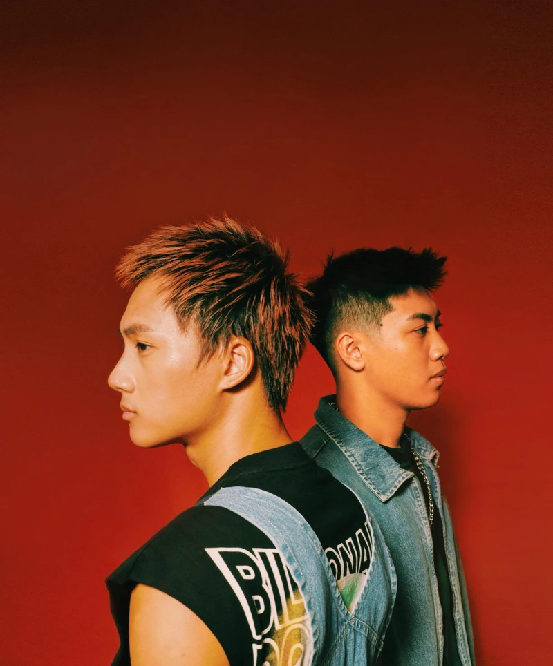 嘻哈組合的「鬧張派」成員包括庭豪、佳佑