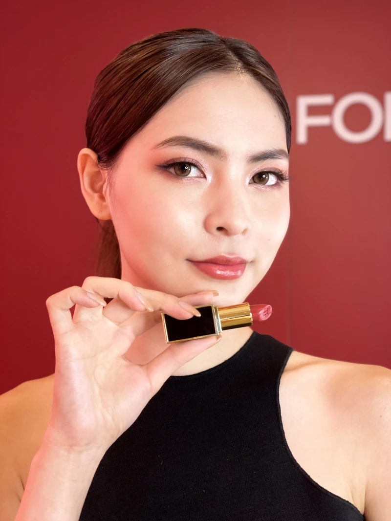 Model示範 #06 Model示範 #06