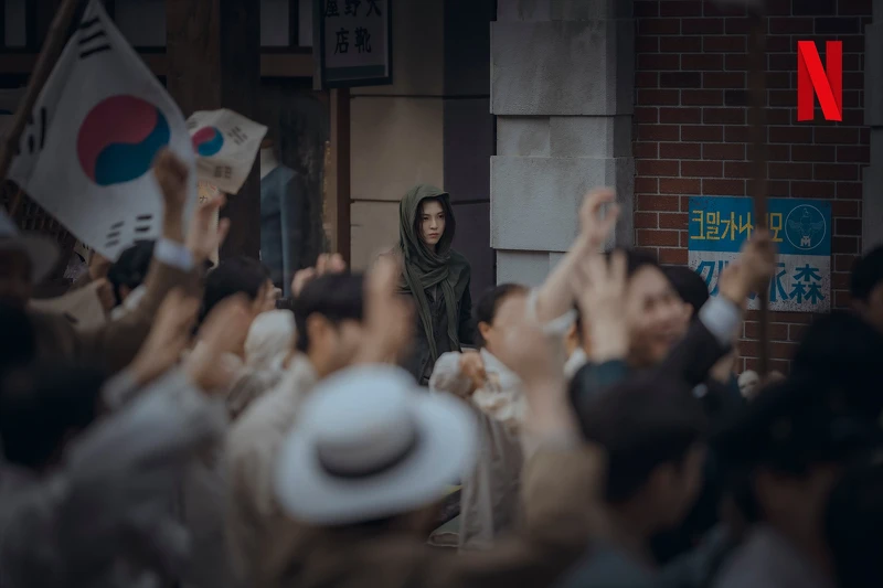 尹采玉復活,知道自己成怪物,躲著張泰尚,過著隱匿的生活 尹采玉復活,知道自己成怪物,躲著張泰尚,過著隱匿的生活