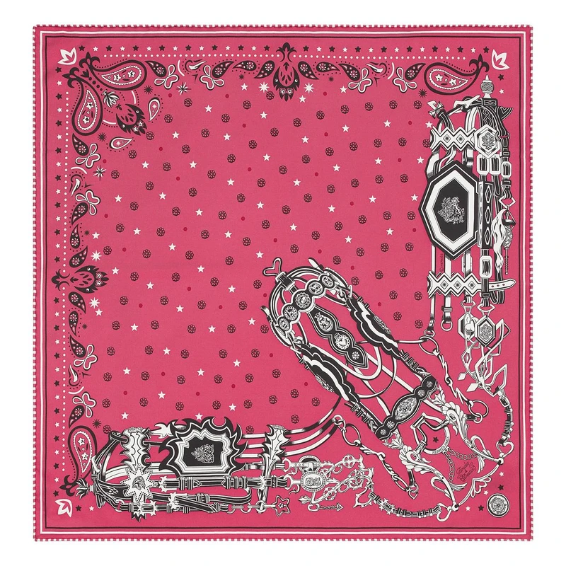 粉色印花絲巾,Hermès,價格店洽。 粉色印花絲巾,Hermès,價格店洽。