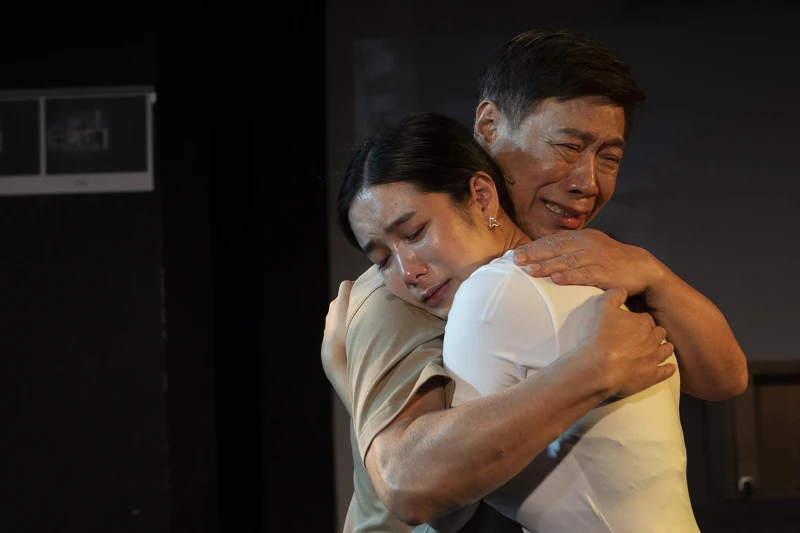 《男言之隱》温貞菱（右）與朱陸豪在劇中的父女之情表現令人動容。