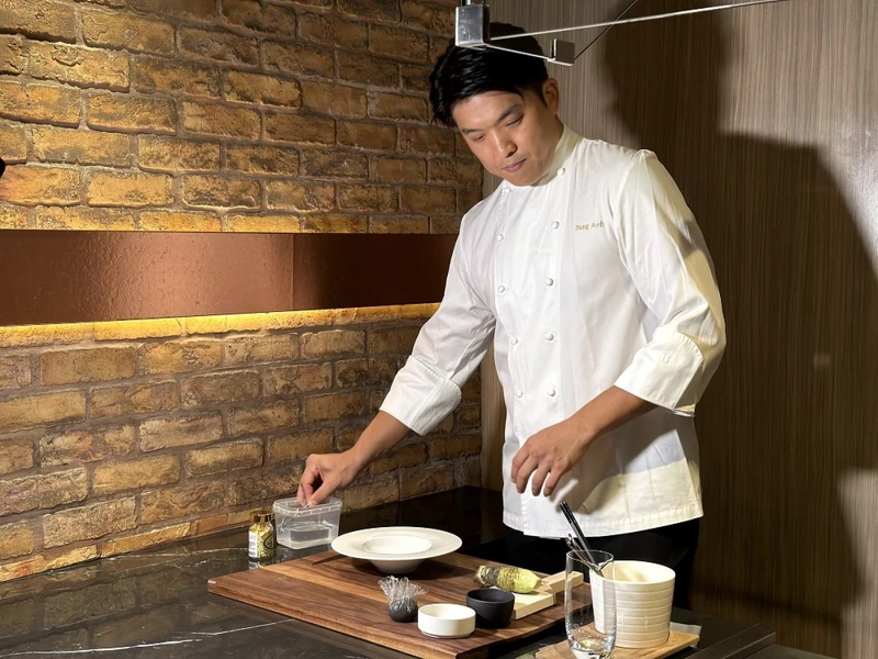 「Regent x MOSU Seoul」客座餐會現場。