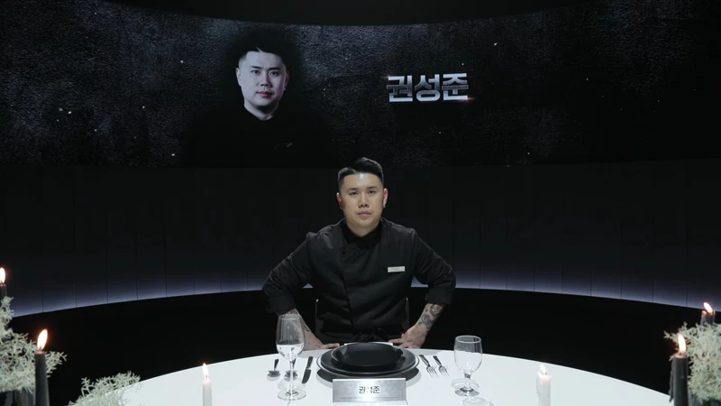 擊敗99位主廚的黑馬主廚權聖晙。 擊敗99位主廚的黑馬主廚權聖晙。