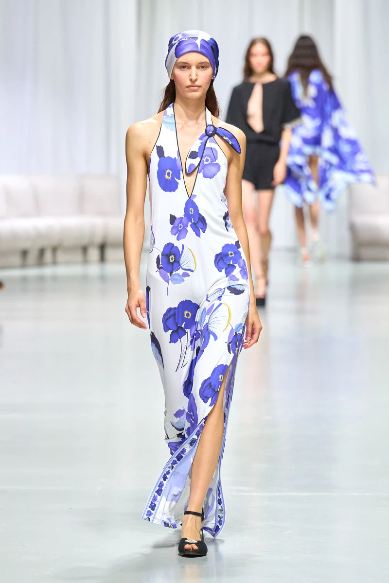 Leonard Paris2025春夏系列。