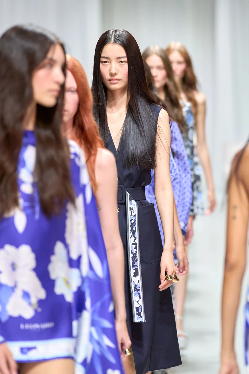 Leonard Paris2025春夏系列。