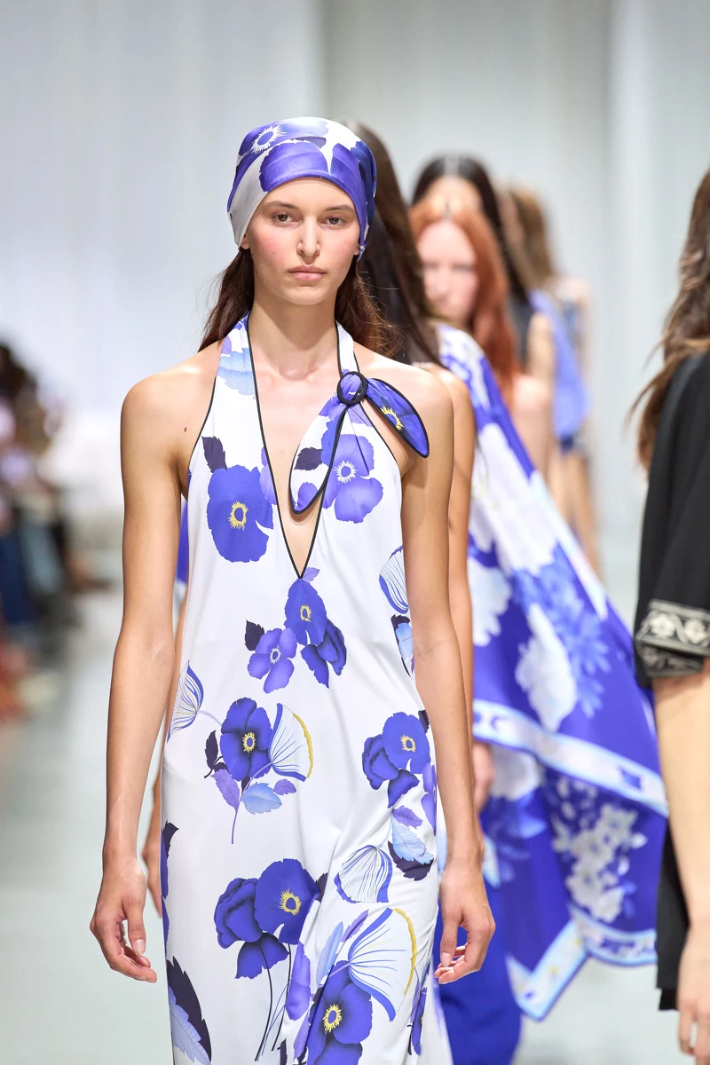 Leonard Paris2025春夏系列。