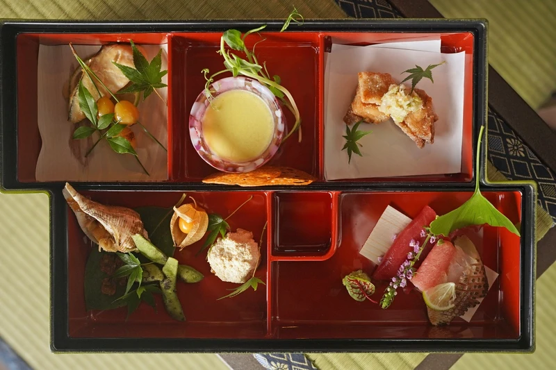 開場的「八寸」展示了其不凡的美感。 開場的「八寸」展示了其不凡的美感。