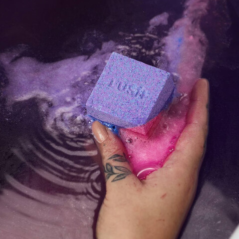 LUSH甜睡時光瀉鹽方塊180g,NT320 LUSH甜睡時光瀉鹽方塊180g,NT320