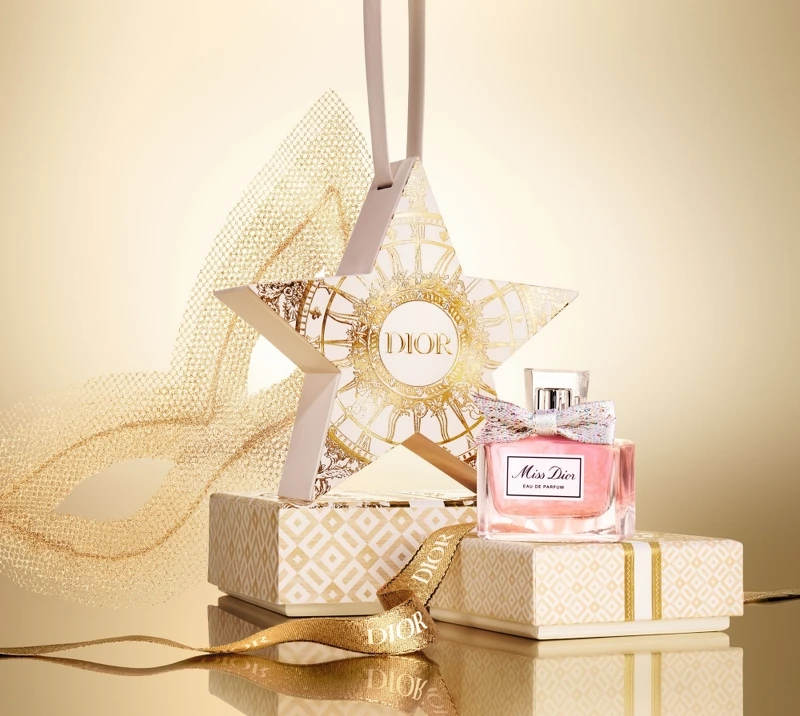 迪奧金燦凡爾賽聖誕香氛精巧版-Miss Dior香氛。 迪奧金燦凡爾賽聖誕香氛精巧版-Miss Dior香氛。