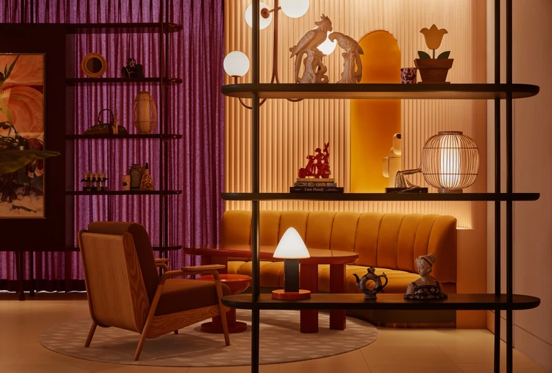 四樓的接待櫃檯。 四樓的接待櫃檯。